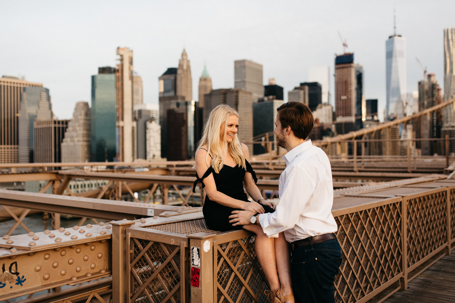 couple on Brooklyn bridge New York Engagement